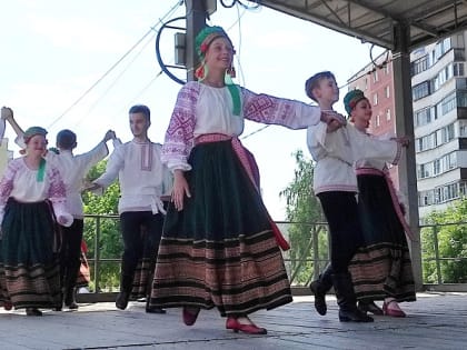 6 июня в Семейном сквере состоялся районный праздник "День здоровья"