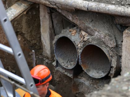 В центре Челябинска начали ремонтировать участок теплотрассы протяжённостью 100 метров