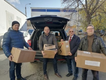 Общественники передали гуманитарную помощь мобилизованным южноуральцам