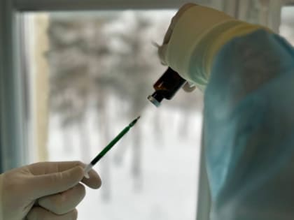 Челябинские онкологи удалили пациенту меланому при помощи новой технологии