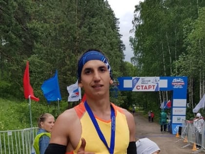 Вадим Ильясов вошёл в десятку лучших в полумарафоне «Бег чистой воды»