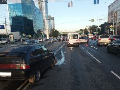 Четыре легковушки столкнулись на перекрёстке в Челябинске