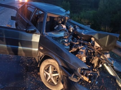 На трассе М-5 в Челябинской области 7 августа водитель ВАЗа погиб при столкновении с автобусом