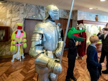 Челябинские журналисты выяснили, что находится за кулисами драмтеатра