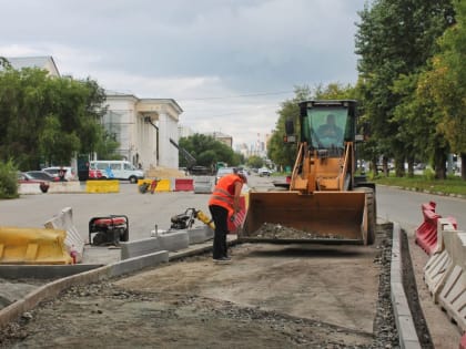 Работы по благоустройству памятников в рамках партийного проекта