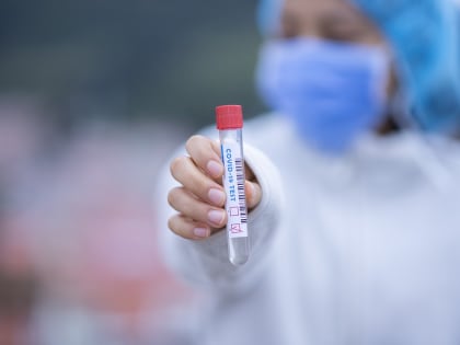 Случаев заболевания коронавирусом в Челябинской области все меньше
