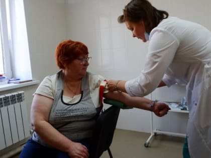 Врачи и волонтеры из Челябинска поехали по селам региона