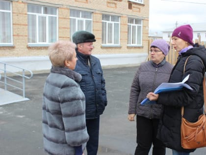 Общественный контроль проверил ход строительства школы в Увельском районе