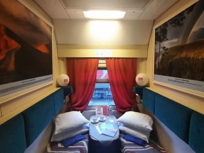 Из Челябинска в Москву отправился вагон СВ, украшенный фотопейзажами Южного Урала