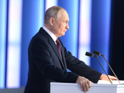 Владимир Путин поручил в течение пяти лет подготовить порядка 1 млн рабочих кадров