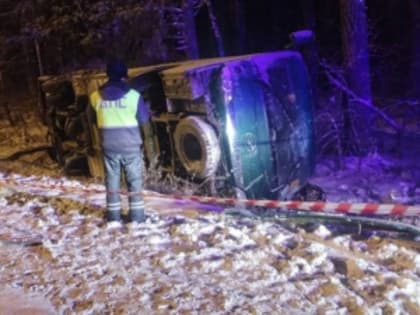 Автобус с детьми, ехавших из Миасса, перевернулся на трассе