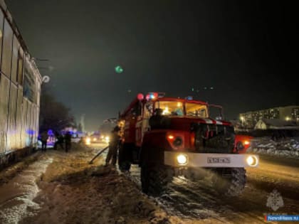 Стали известны подробности ночного пожара в промзоне Миасса