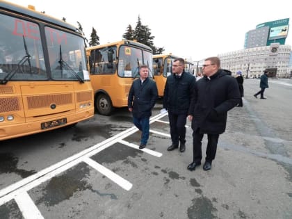 Обновление школьного автопарка в Челябинской области