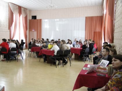 В Миньяре прошел чемпионат по интеллектуальным играм "Что? Где? Когда?"