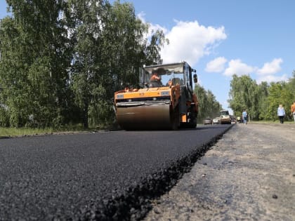 Южный Урал стал лидером УрФО по укладке асфальта