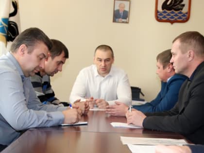 Вопрос по пассажирским перевозкам до поселка Красногорского на контроле главы района