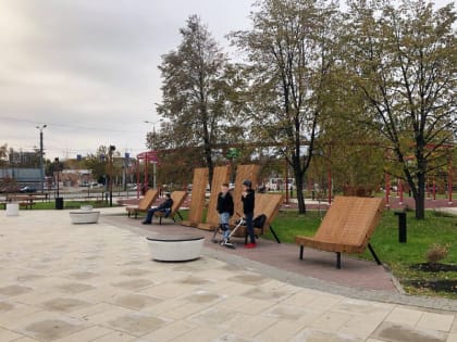 Челябинцы обсуждают результаты благоустройства территории возле «Юности»