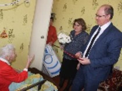 Долгожителя чествовали от руководства района