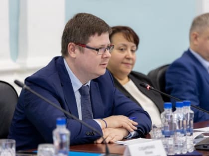 Заместитель губернатора Анатолий Векшин встретился с руководителями общественных приемных губернатора
