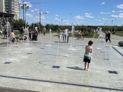 В Челябинске запустили новый сухой фонтан