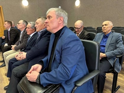 Глава округа обсудил с ветеранами благоустройство мемориала 