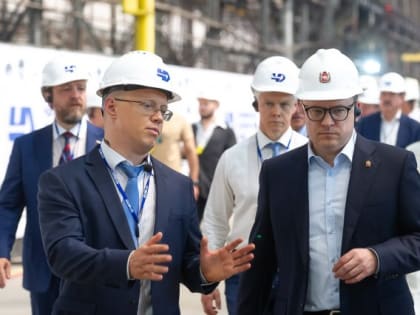 Алексей Текслер ознакомился с проектами ЧКПЗ на замену импорту