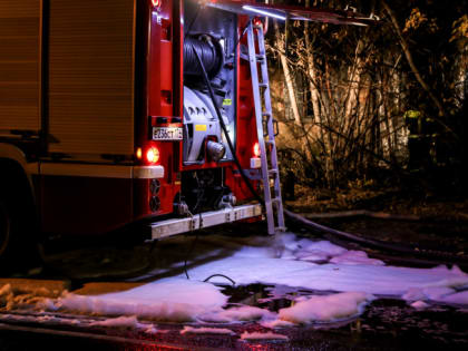 При ночном пожаре в частном доме погибла жительница Чебаркуля