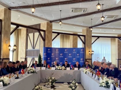 Обсудили актуальные задачи: ведущие промышленники и предприниматели Челябинской области собрались под Магнитогорском