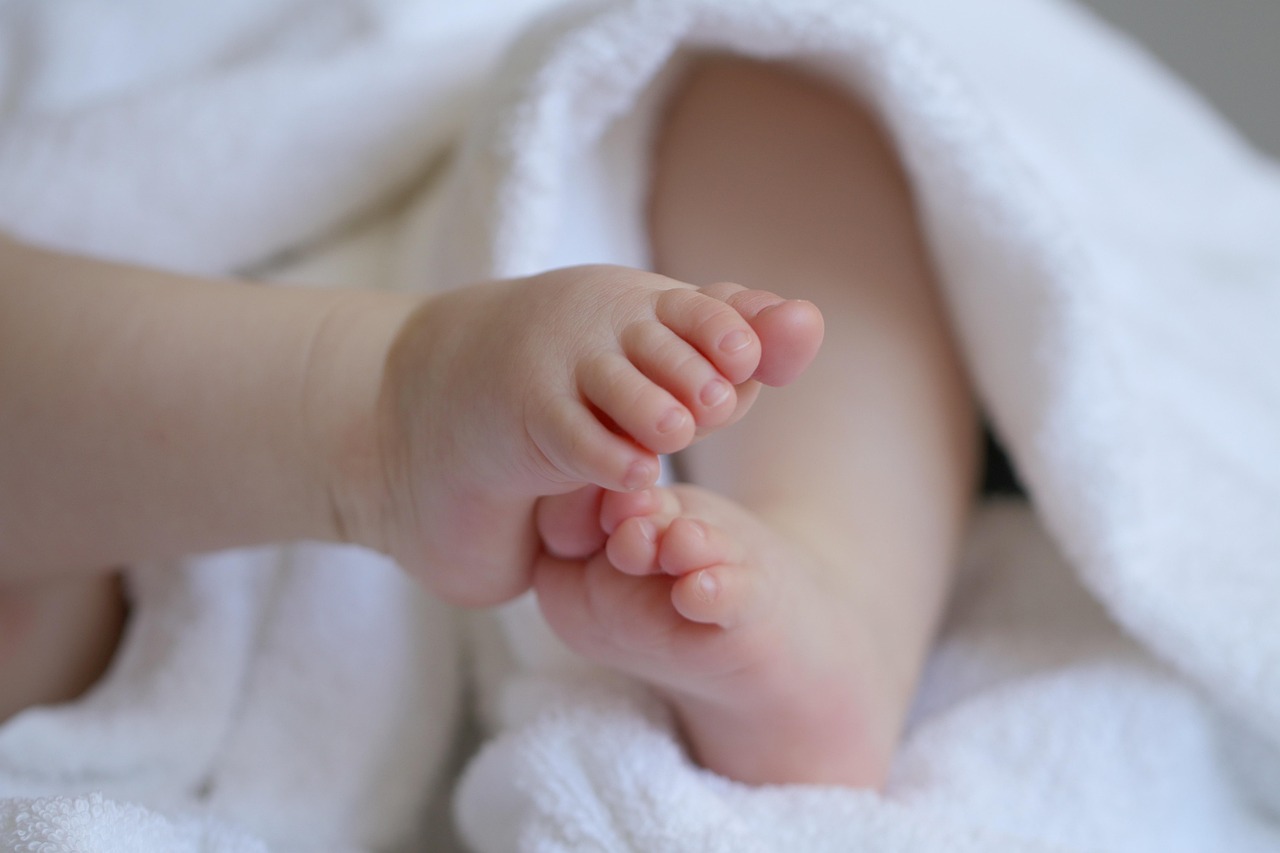 Happy Feet and Mind – The Therapeutic Impact of Fun Socks on Mental Health