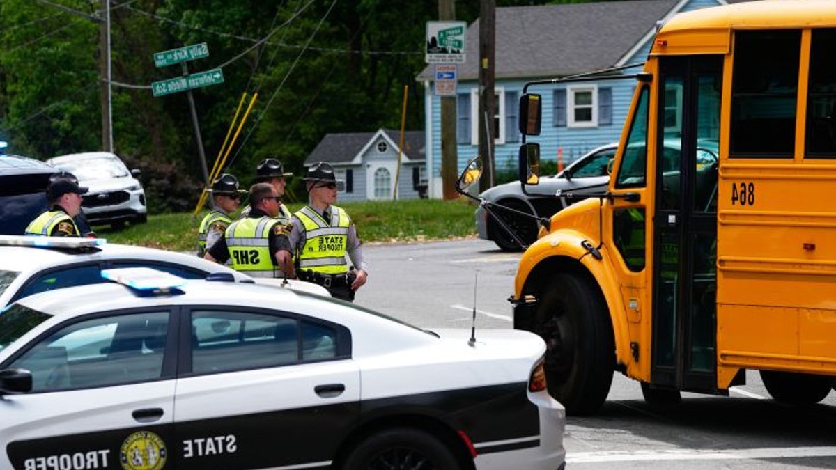 Shooting near North Carolina school kills two teens Shooting near North Carolina school kills two teens - north carolina shooting