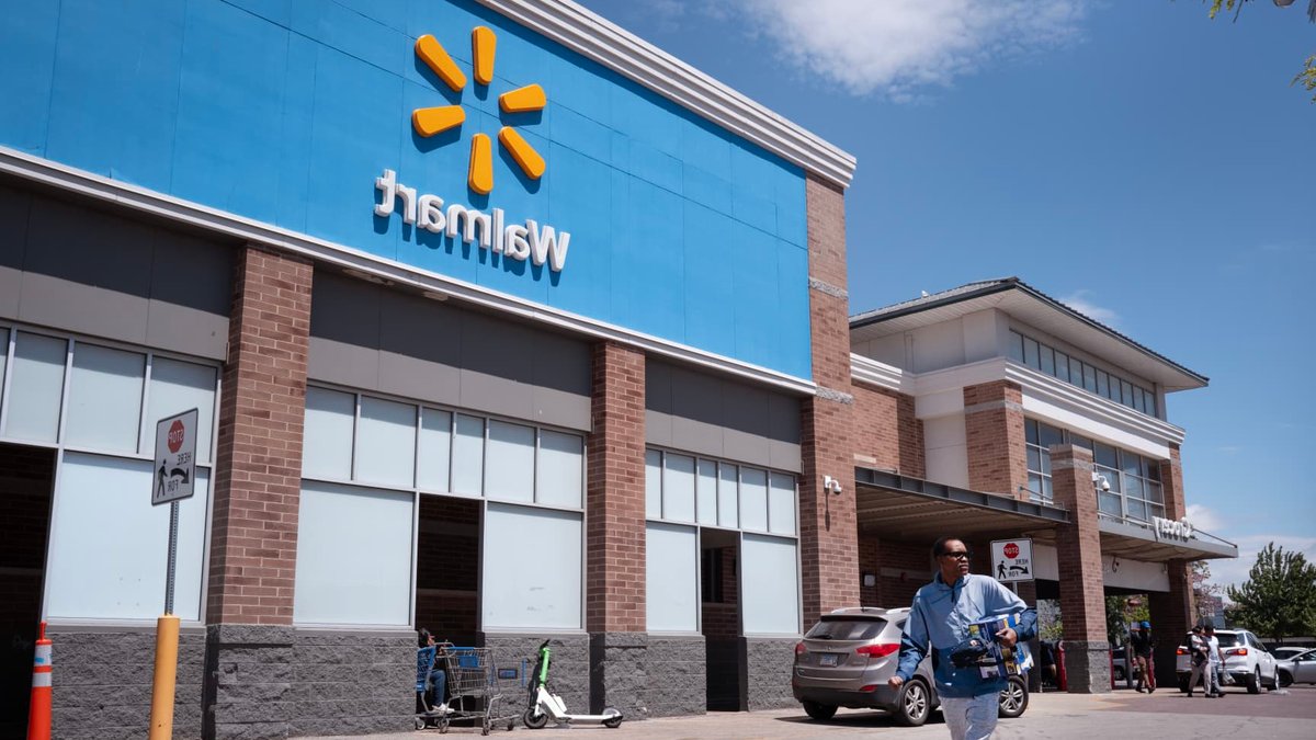 Walmart outlook suffers from high gas prices - gas prices