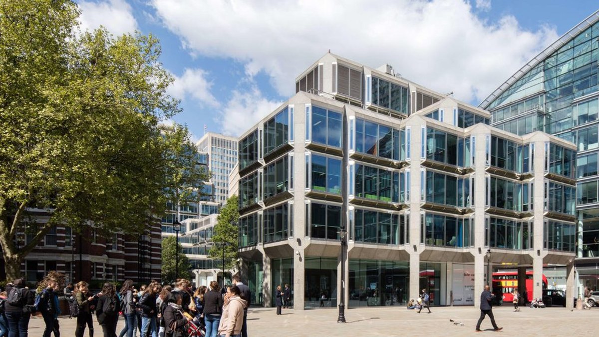 Landsec sells Victoria site for 210m - commercial sale