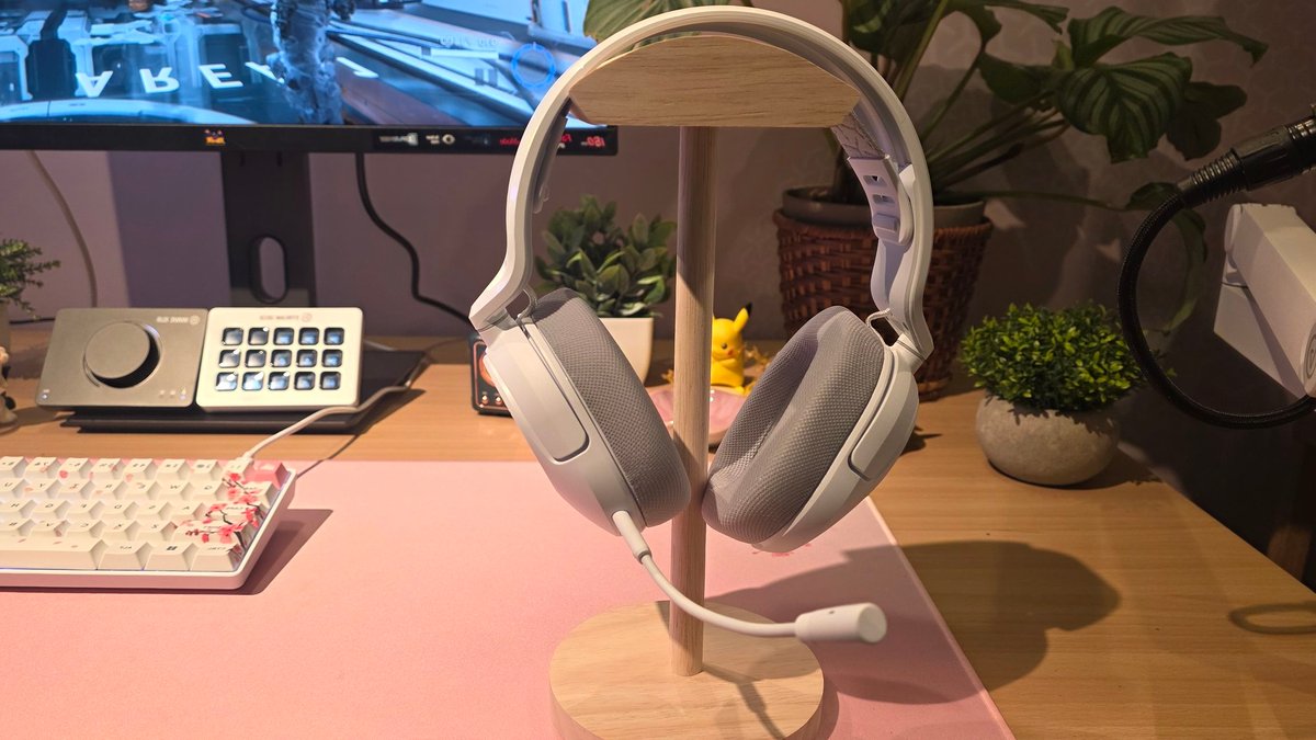 Corsair unveils lightweight budget-friendly HS35 v3 headsets