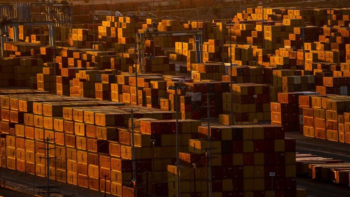 Trump quietly rebuilding tariff strategy