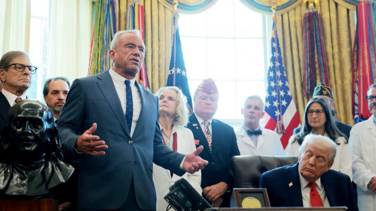 Trump administration strips protections for top NIH officials - nih job protections