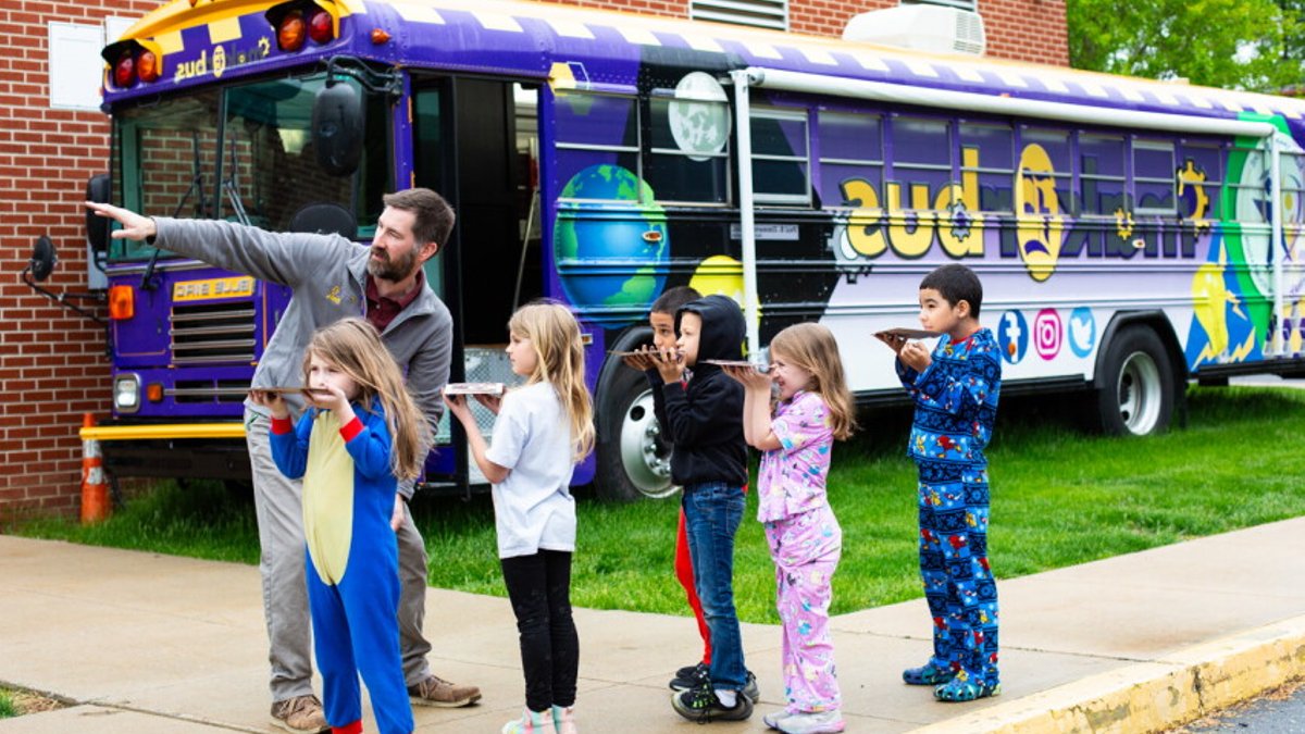 High schoolers transform retired bus into mobile makerspace - mobile makerspace