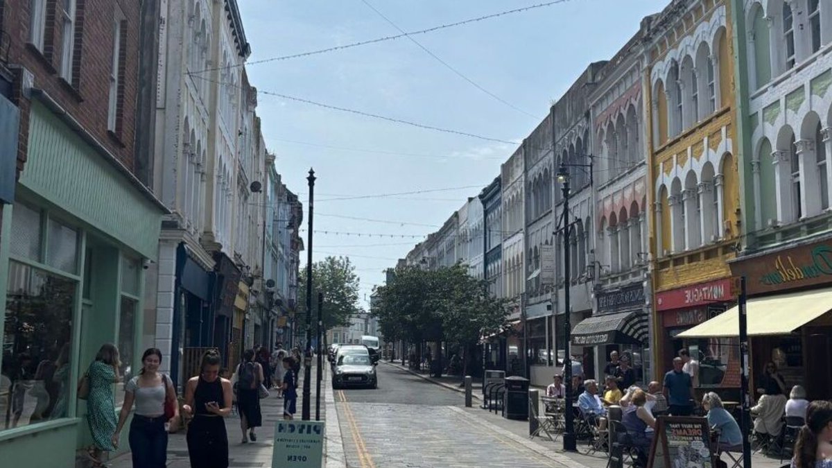 Visited seaside town with independent shops, would return - seaside town