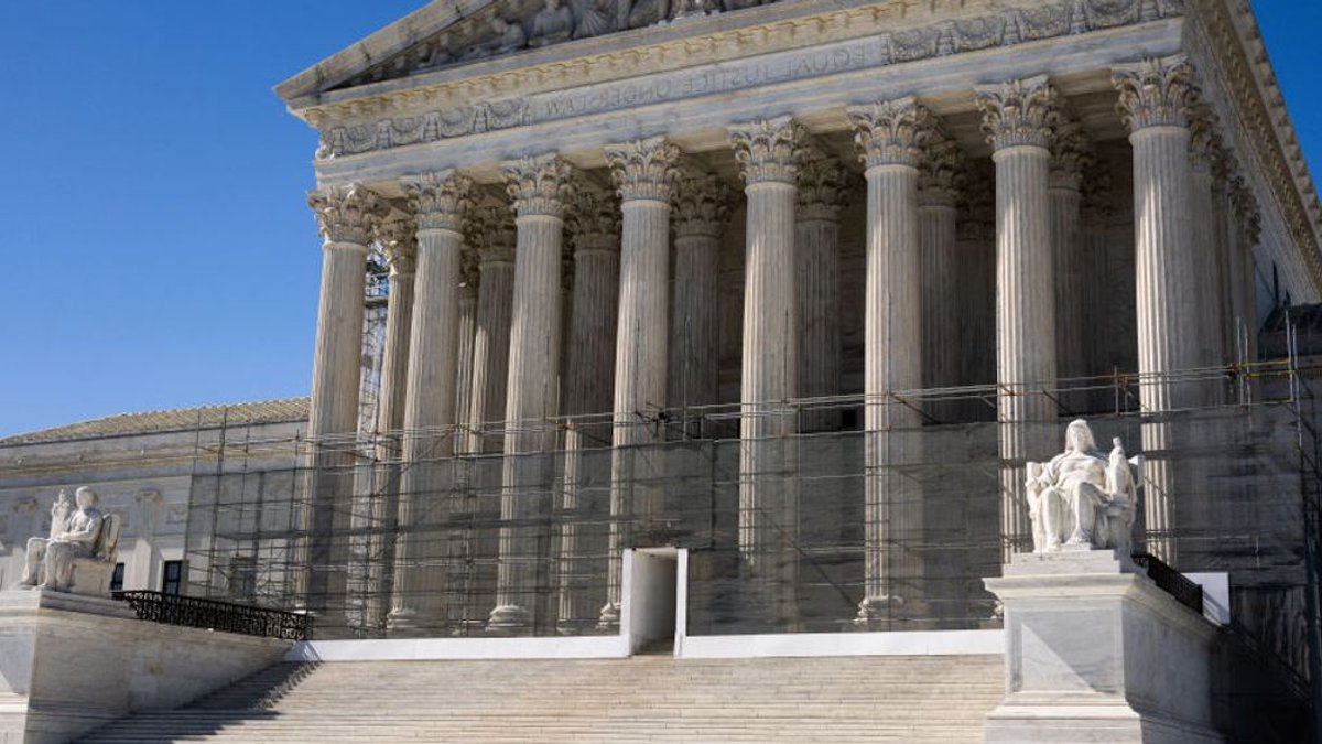 Court unanimously sides with defendant in venue dispute over crime location - venue dispute