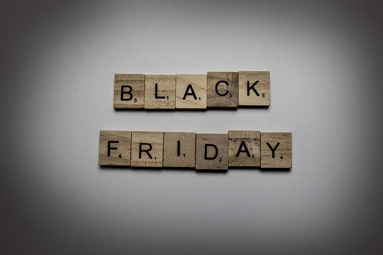 Why Black Friday is perfect to get in touch with fashion
