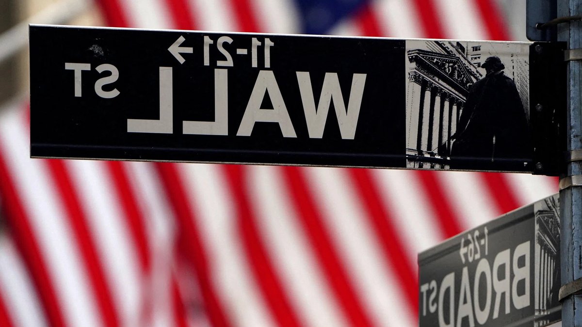 Dow surges to record high on Iran deal Dow surges to record high on Iran deal - iran deal