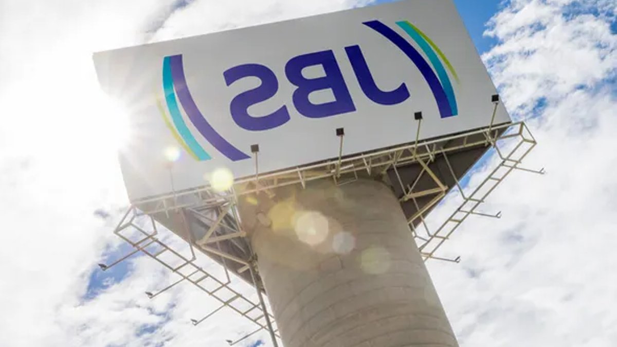 JBS to close plants in manufacturing overhaul - jbs plant closures