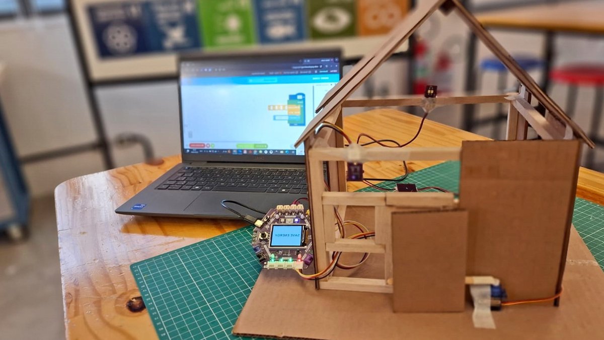 Tech tools bridge gaps in understanding and teamwork