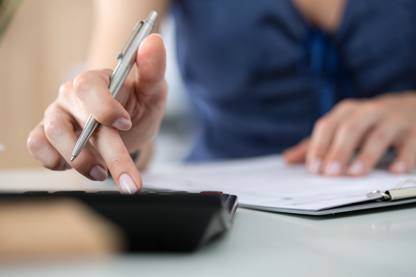How do I choose a tax planner?