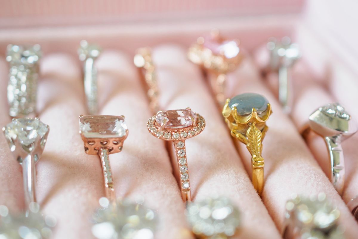 Conflict-Free Commitment: Choosing an Ethical Engagement Ring