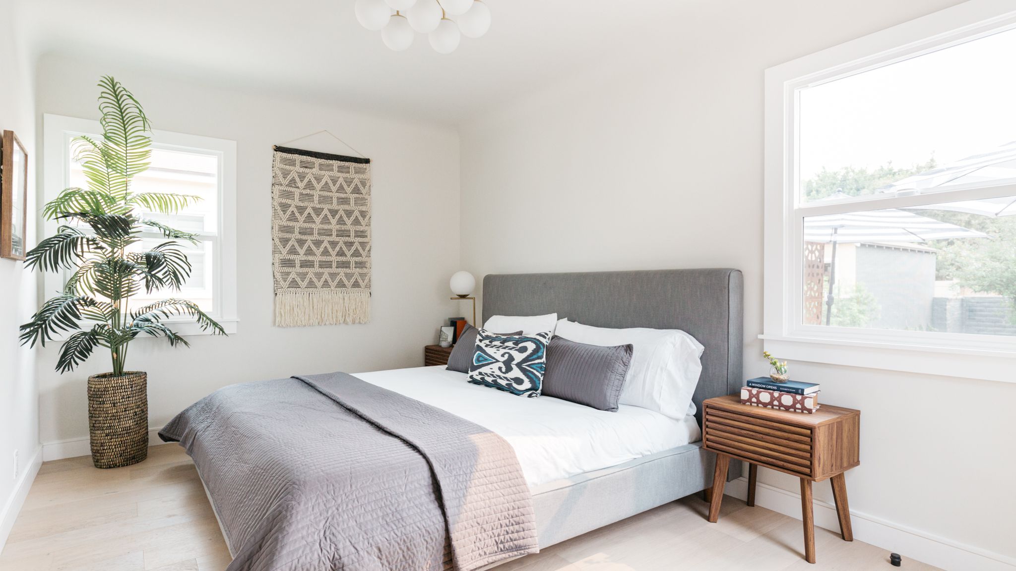 How To Make Your Guest Bedroom More Welcoming