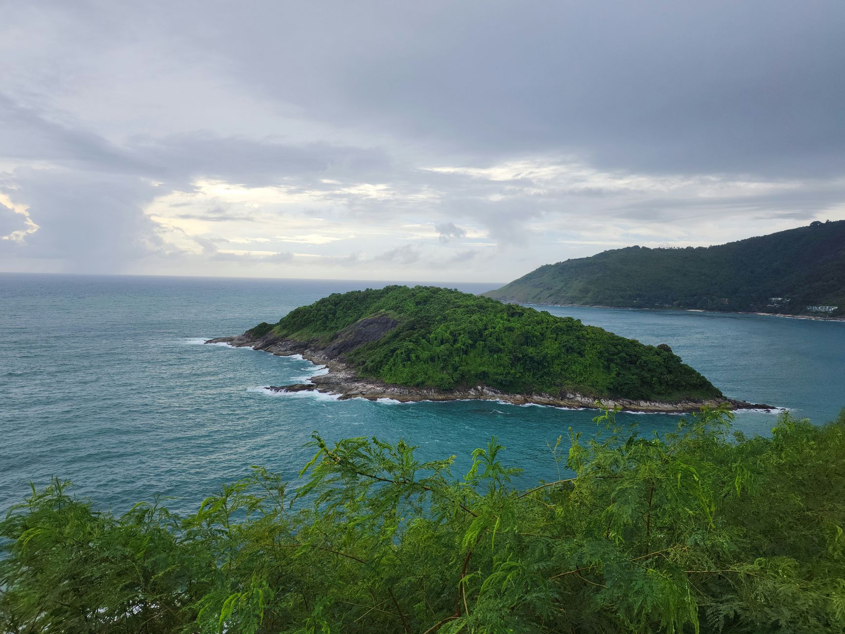 Complete Vacation Guide to Phuket, Thailand. Cheapest Foreign Travel Destinations!