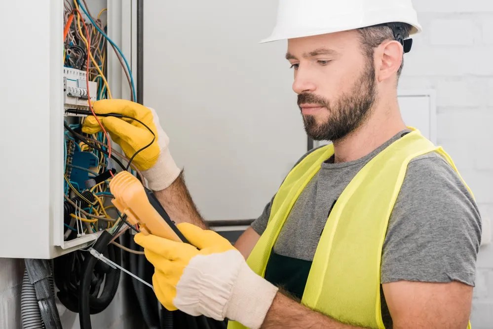 Hiring an Electrician-Round-Rock: Tips for a Safe and Successful Job