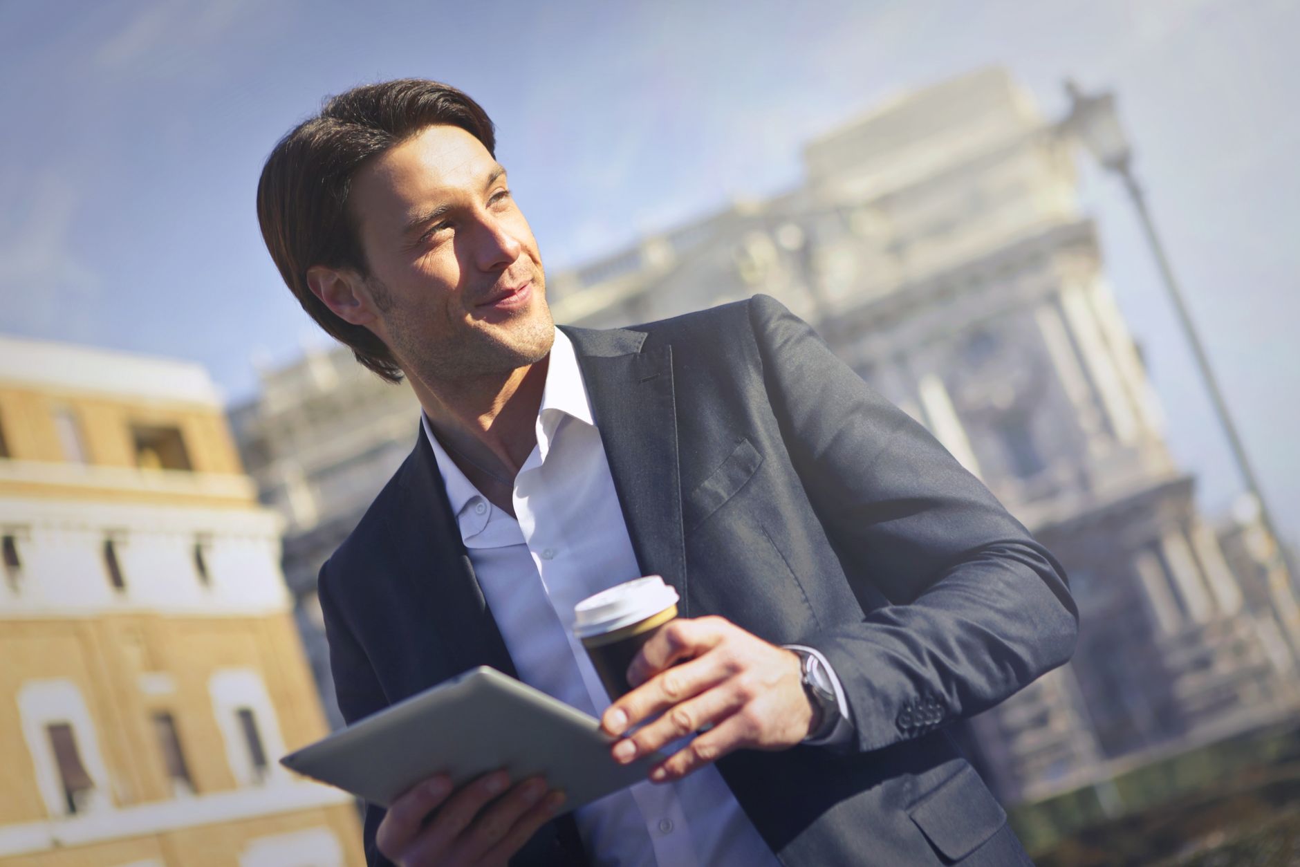 Should You Approach the World of Entrepreneurship Before your 30s