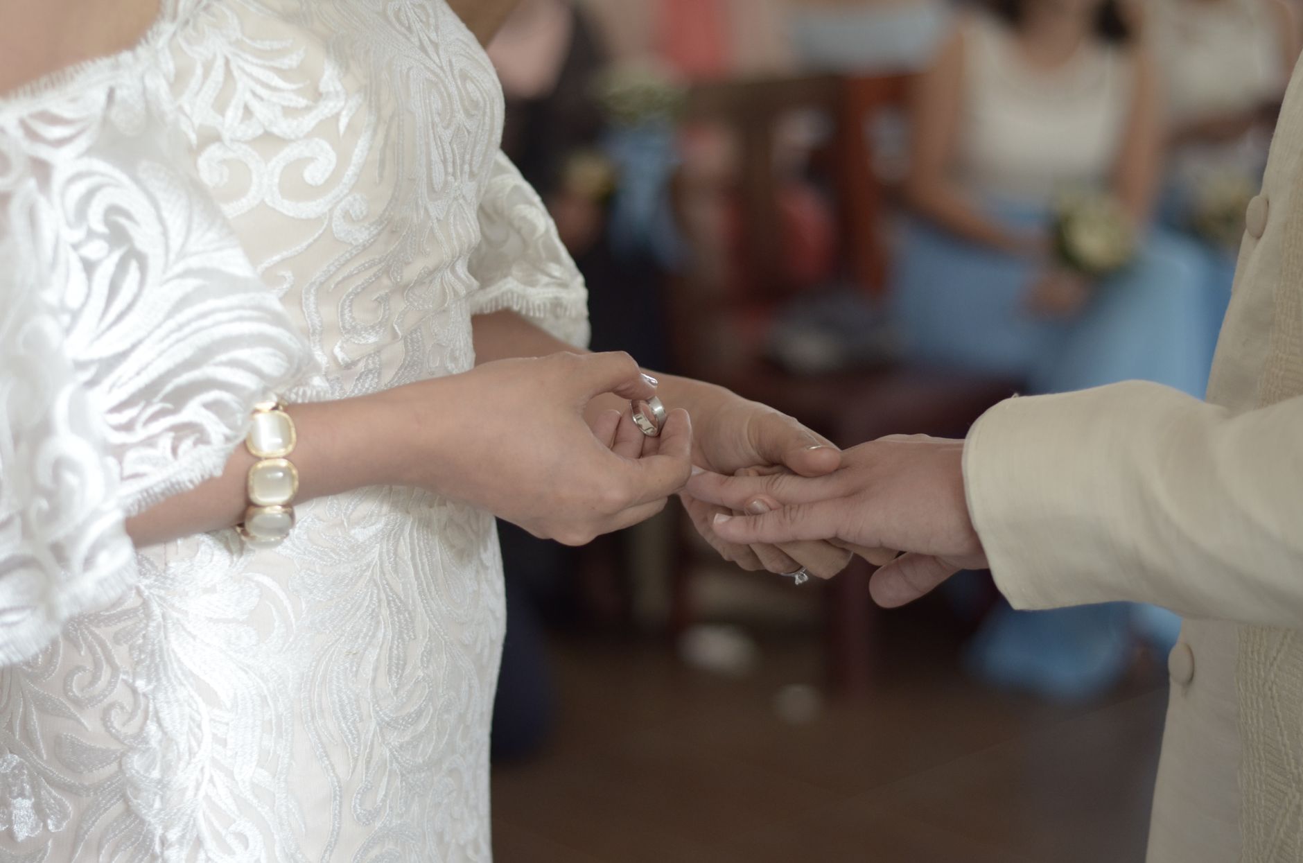 Grange Park’s Majestic Vows: Lab Created Rings Fit for Royalty