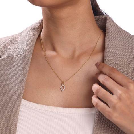 Explore Trendy & Minimalistic Diamond Pendant Designs for Mangalsutra Styling in 2025